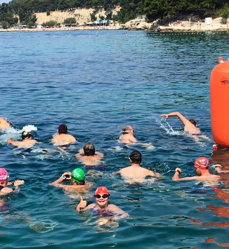 The start of the 5k...I am wearing the green cap